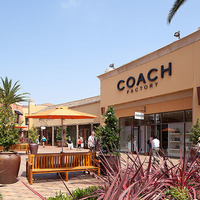 Coach Citadel Outlet Commerce, CA 