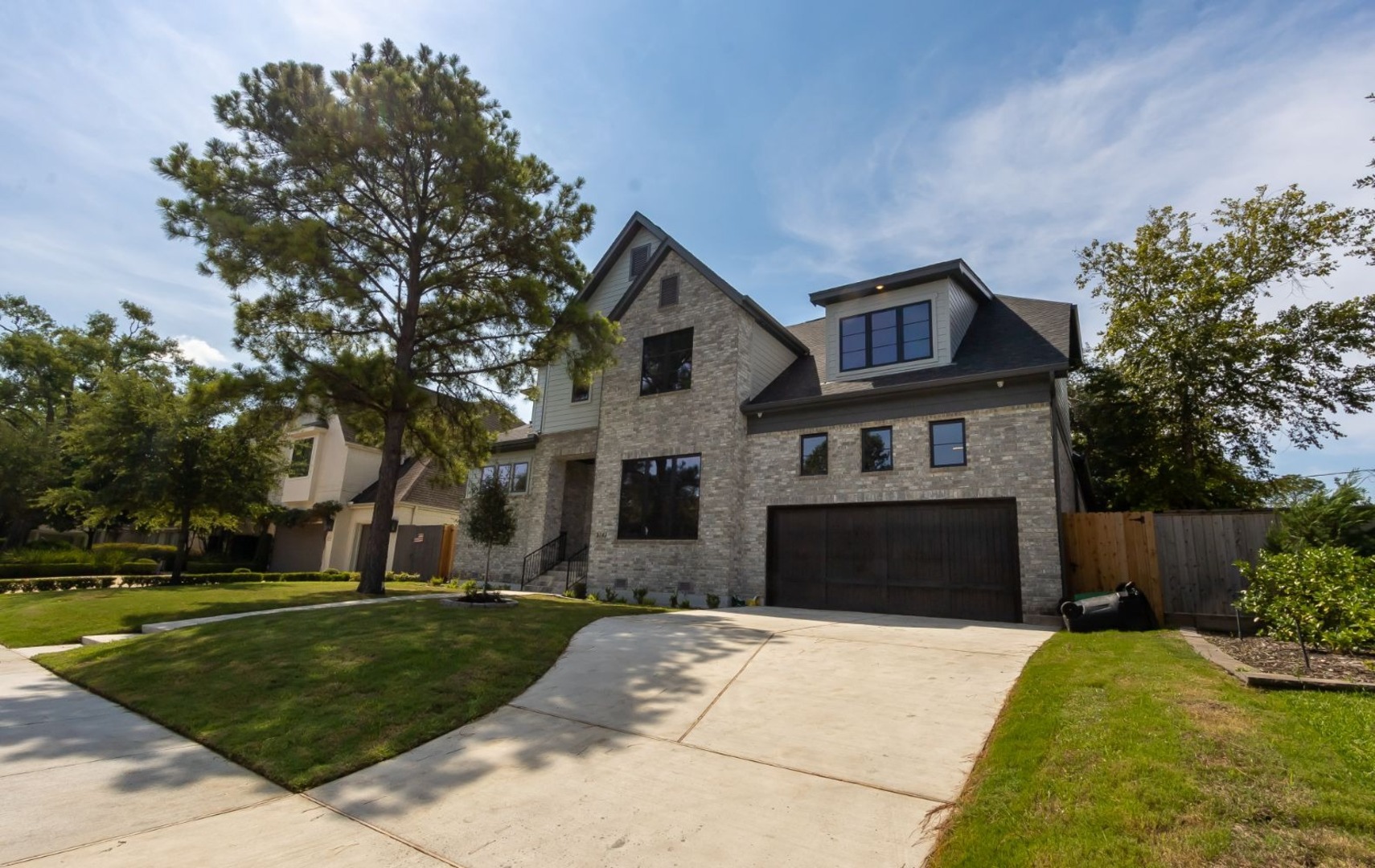 3747 Glen Haven