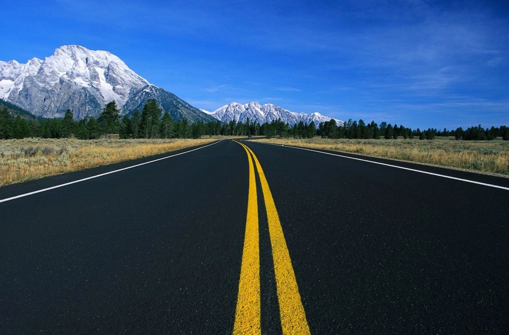 Asphalt paving, Asphalt sealcoating
