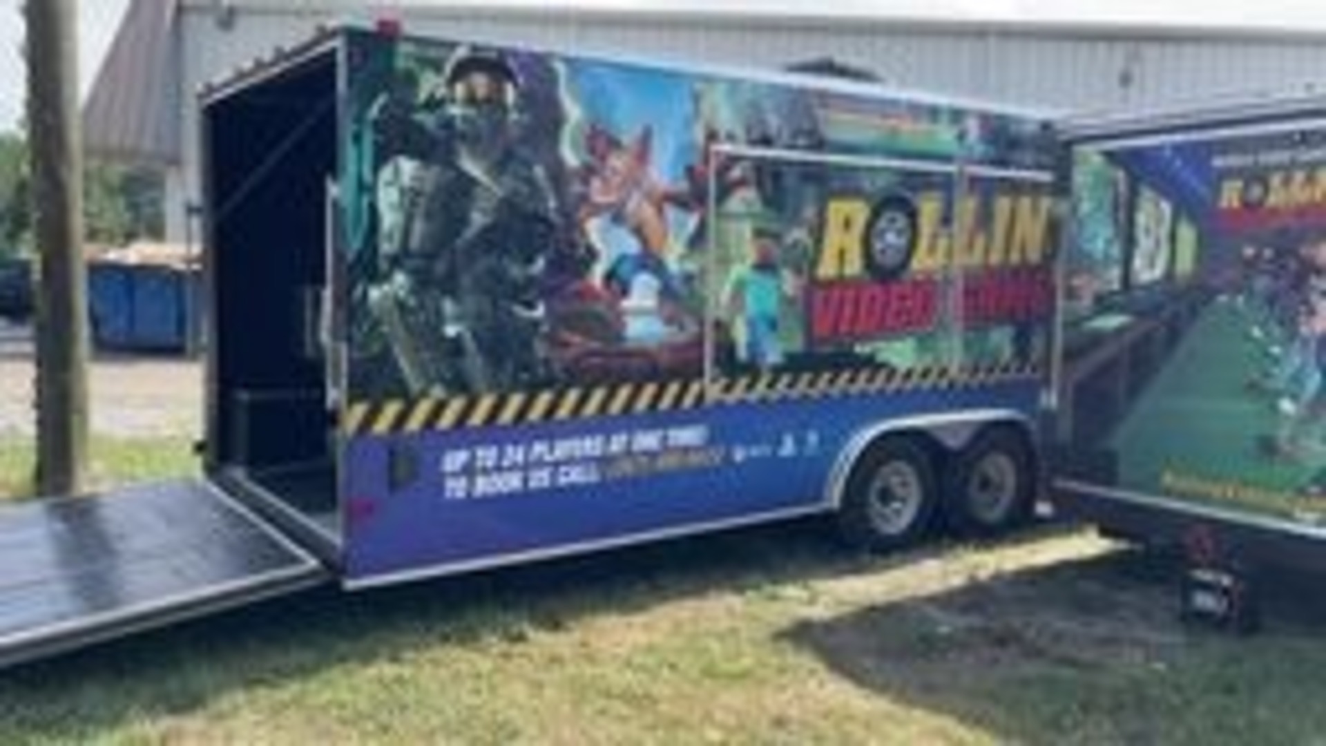 Mobile Gaming trailer Palm Beach