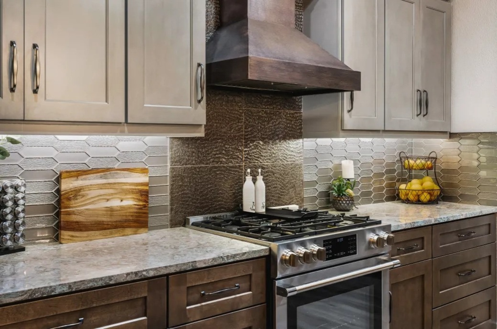 cabinet maker