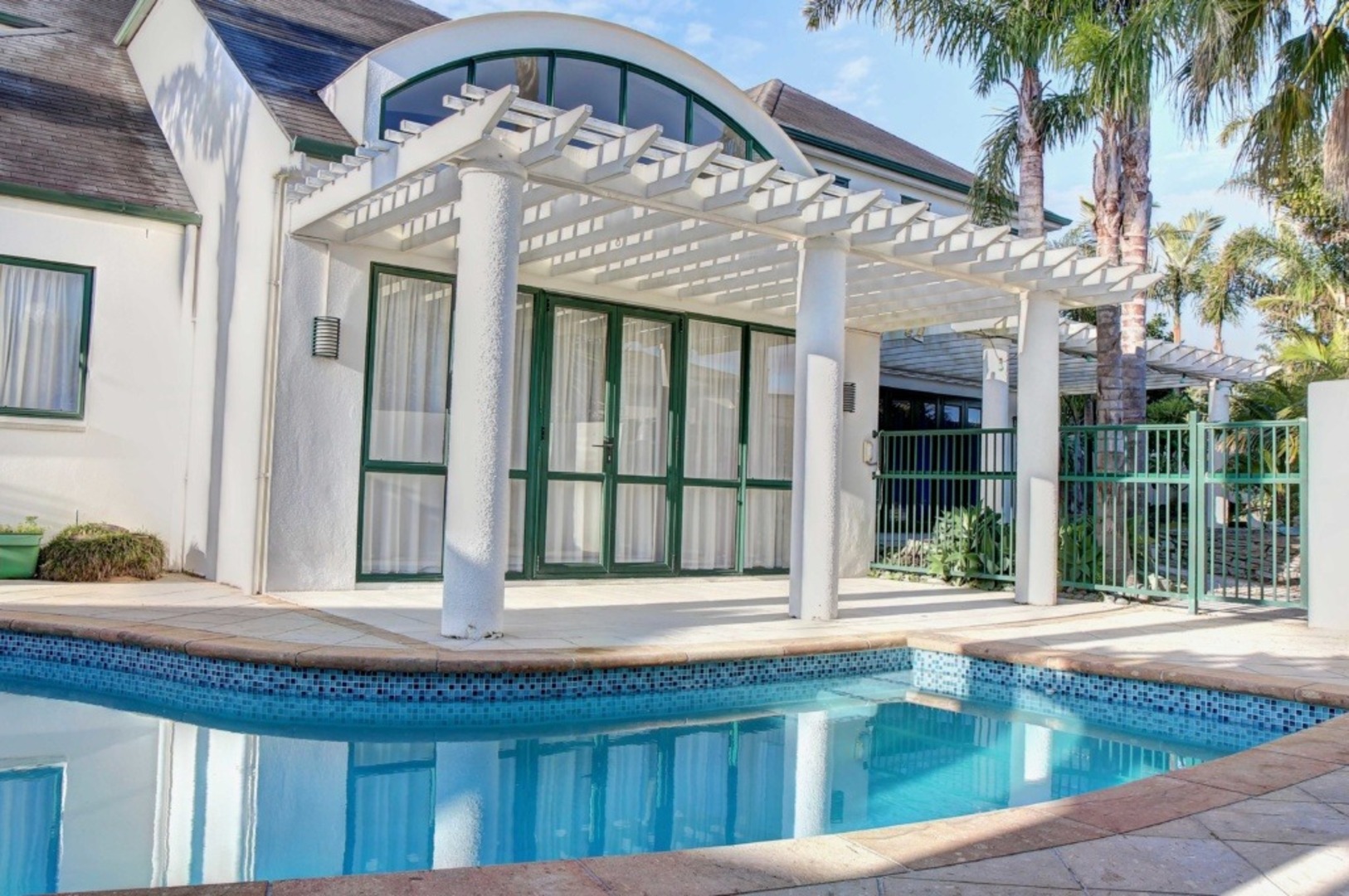 designer pools Auckland